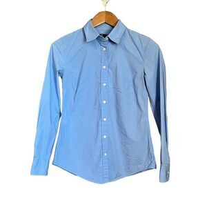 3 for $30! Gap blue button‎ down tailored shirt. Size extra small
